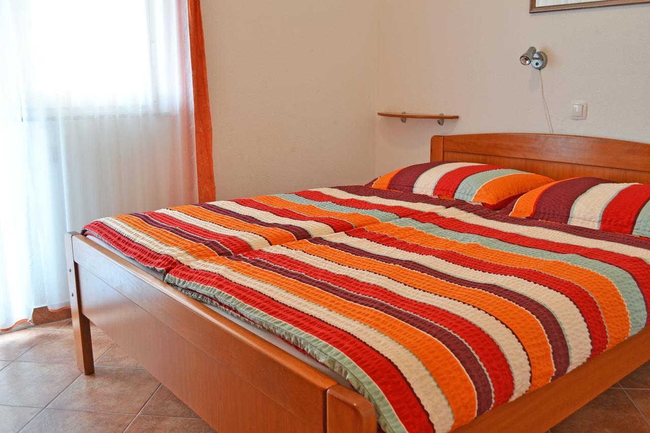 Apartments Milka Vodice Eksteriør billede