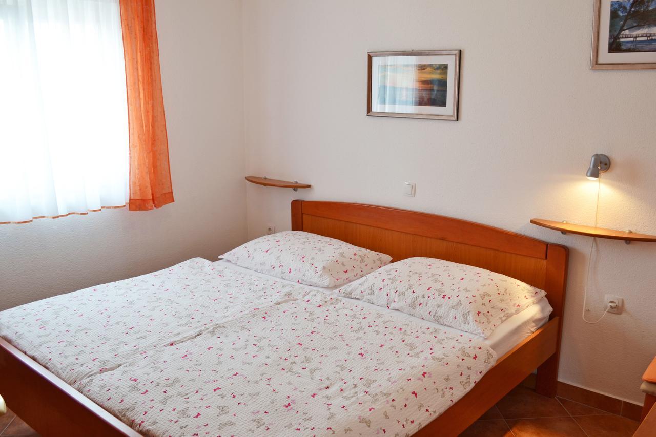 Apartments Milka Vodice Eksteriør billede