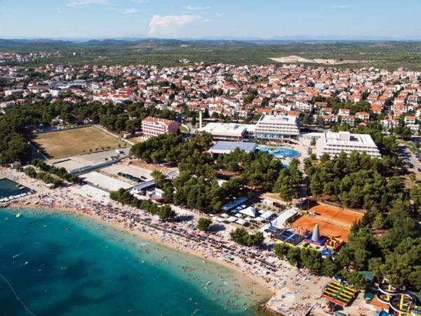 Apartments Milka Vodice Eksteriør billede